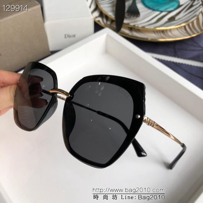 DIOR-迪奧 經典版型 偏光時尚高雅墨鏡 女士太陽鏡  lly1694